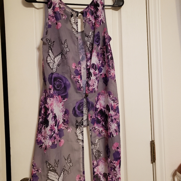NWOTFloral Skull Top - Picture 5 of 7